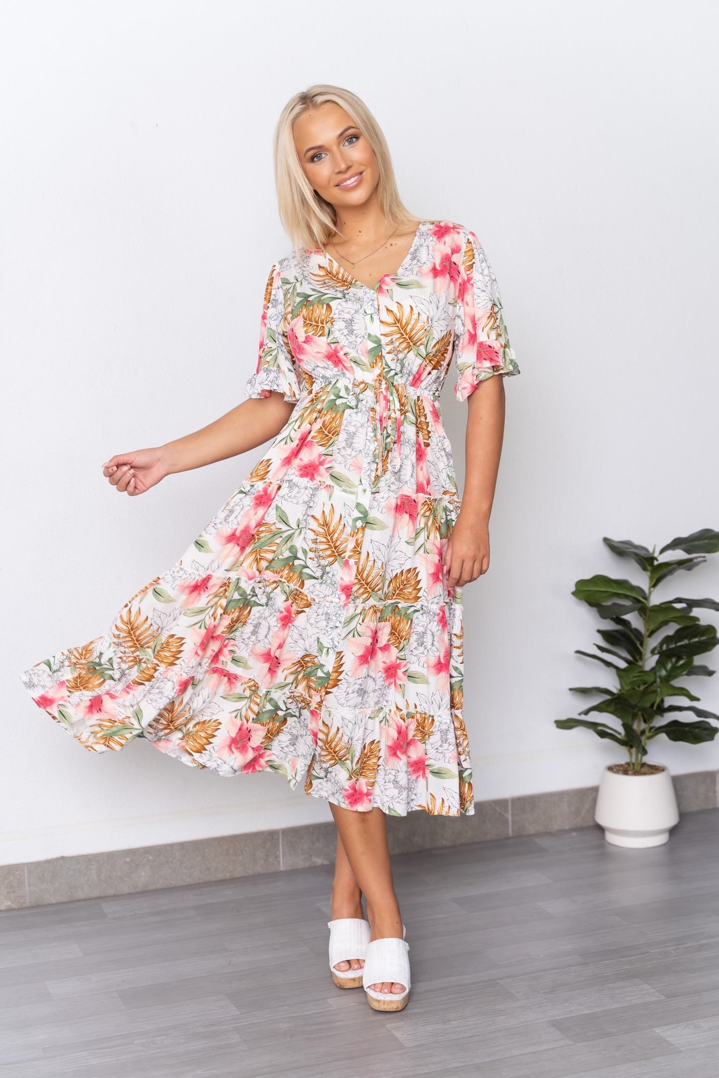 Hibusu Dress