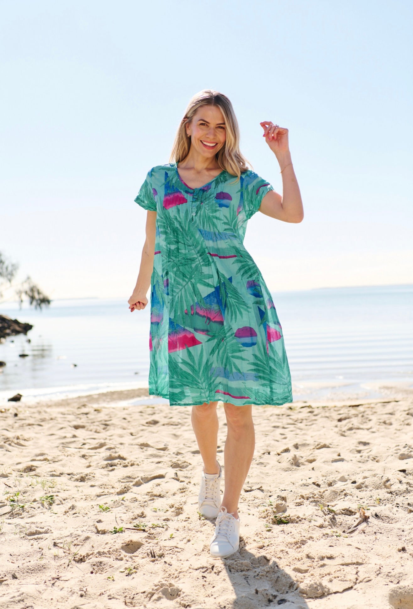 Nicola Dress Cap Sleeve