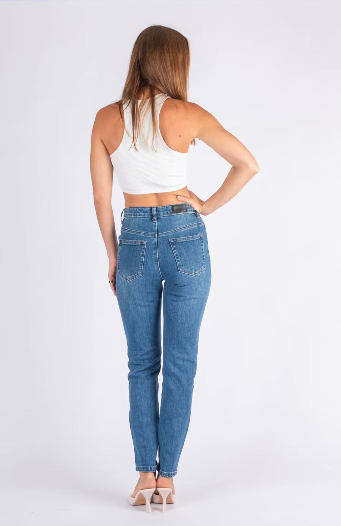 Denise Straight Jean ￼