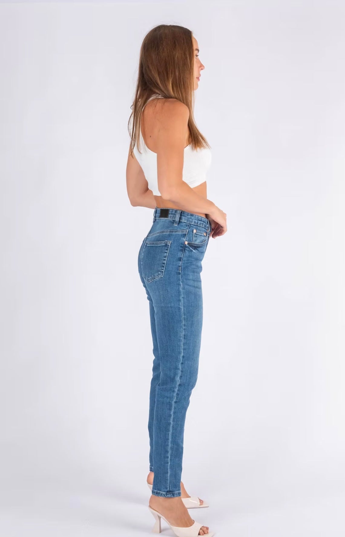 Denise Straight Jean ￼